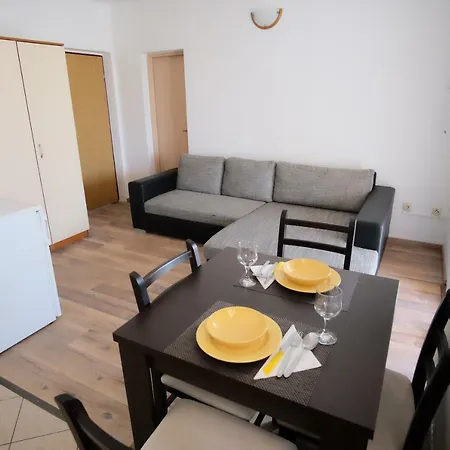 Apartmani Svemir Drage Exterior photo