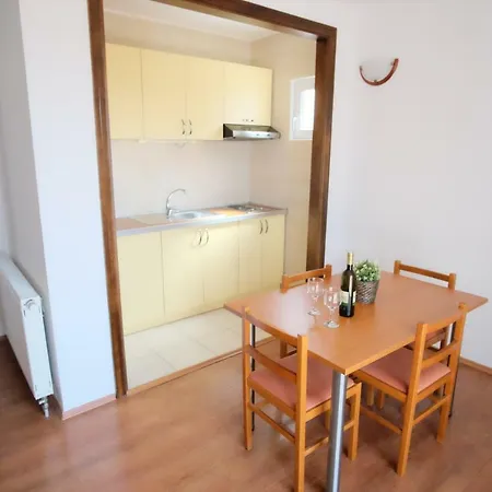 Apartmani Svemir Drage Exterior photo